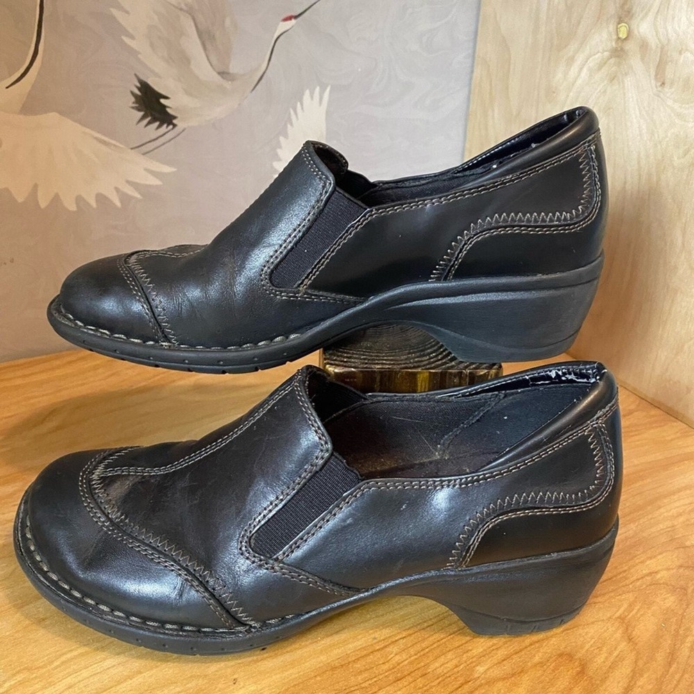 Earth Origins Veronica Leather Clogs Slip On Casual Comfort Shoes Women's